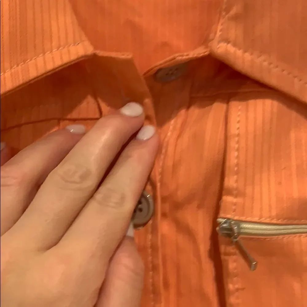 Orange jacket 🧥 - Picture 5 of 6